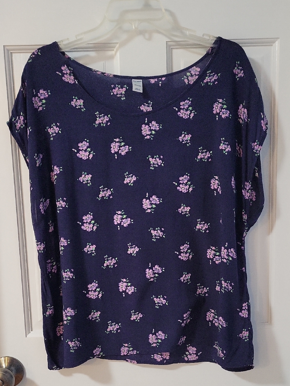 Old Navy Navy Blue Short-Sleeve Scoop Neck Top with Pink Floral Print